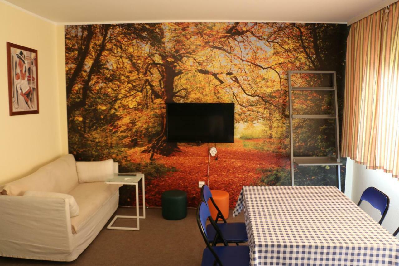 Hostel Trajan Долни Милановац Екстериор снимка