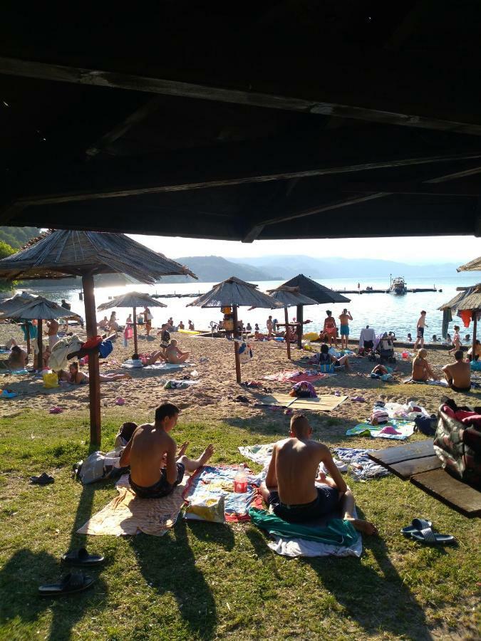 Hostel Trajan Долни Милановац Екстериор снимка